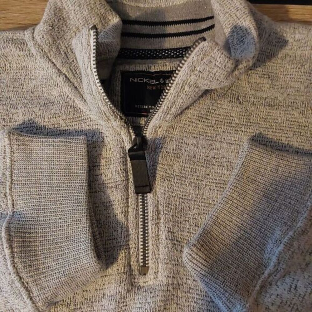 Nickel and Iron‎ Men's size XL Grey 1/4 zip Long Sleeve Pullover Sweater